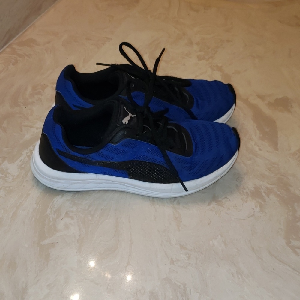 Puma Sneakers
